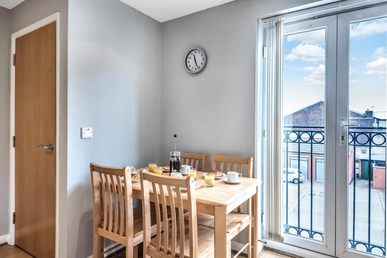 Merchants Gate York City Apartments エクステリア 写真